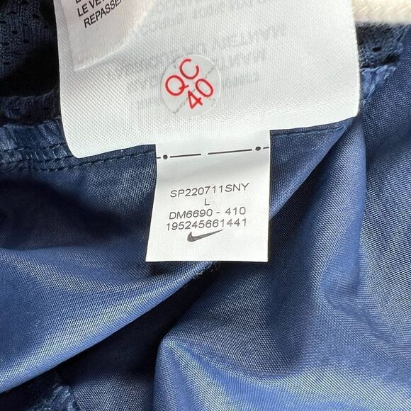 Nike Sportswear Shorts Men's Size Large Blue Essentials Woven Utility Athletic - Picture 10 of 10